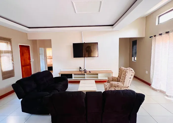 Lamamie Suite Lodge